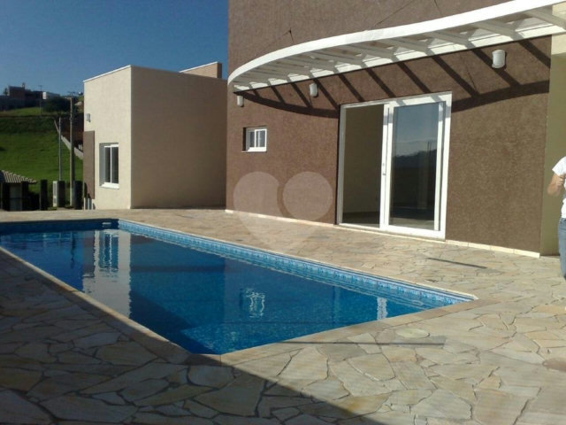 Casa em condomínio à venda com 4 suítes em Guaxinduva, Atibaia, SP