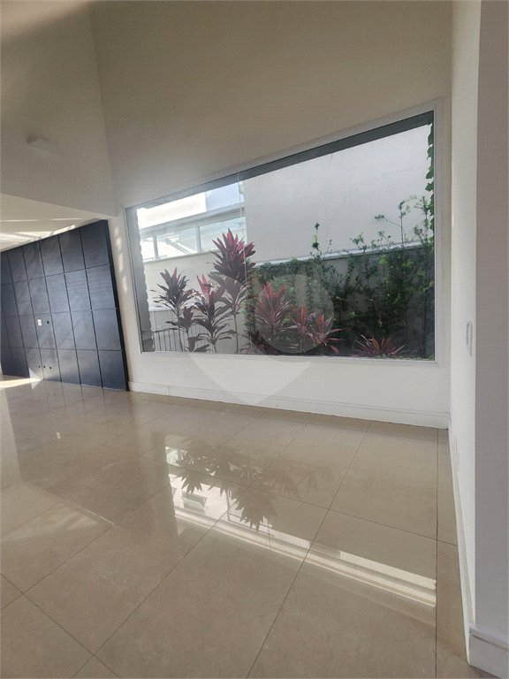 Casa à venda ou para alugar com 4 suítes no condomínio Residencial Jaguary, São José dos Campos - SP