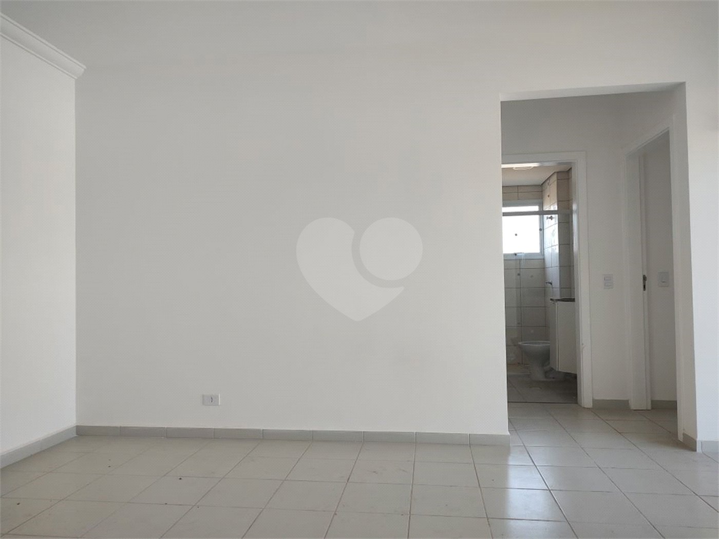Apartamento para alugar com 2 quartos, sendo 1 suíte,  em Jardim das Palmeiras, Atibaia, SP