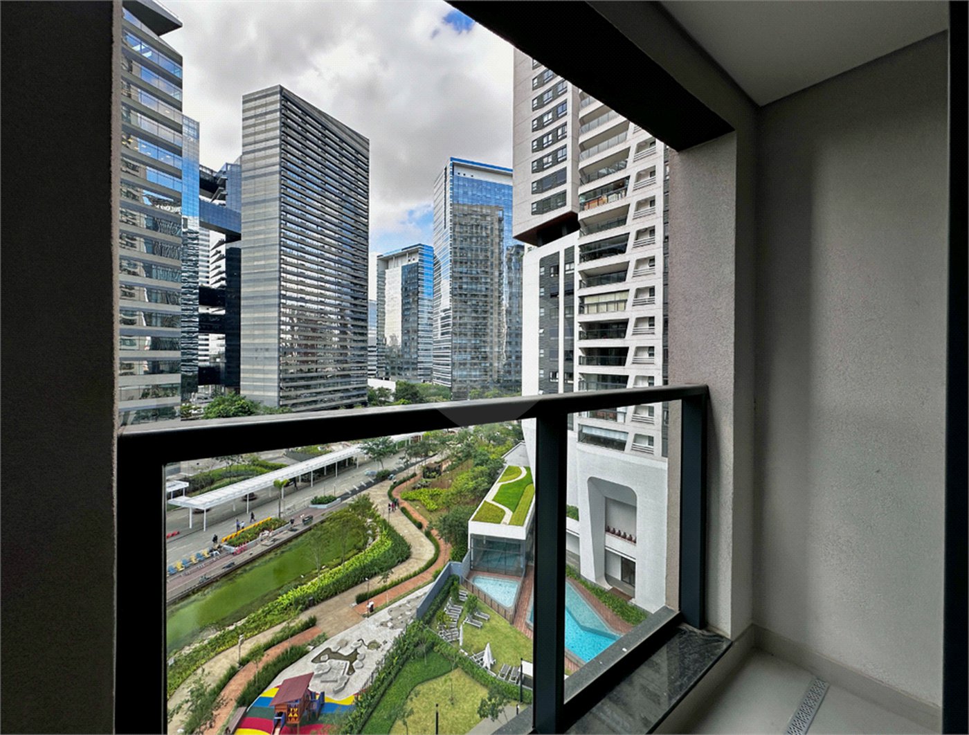 Apartamento à venda com 3 suítes em Chácara Santo Antônio (zona Sul), São Paulo, SP