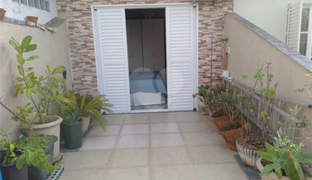 Casa à venda com 2 quartos em Vila Guedes, São Paulo, SP
