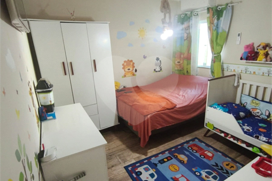 Sobrado à venda com 2 quartos, sendo 1 suíte, em Parque Novo Oratório, Santo André, SP