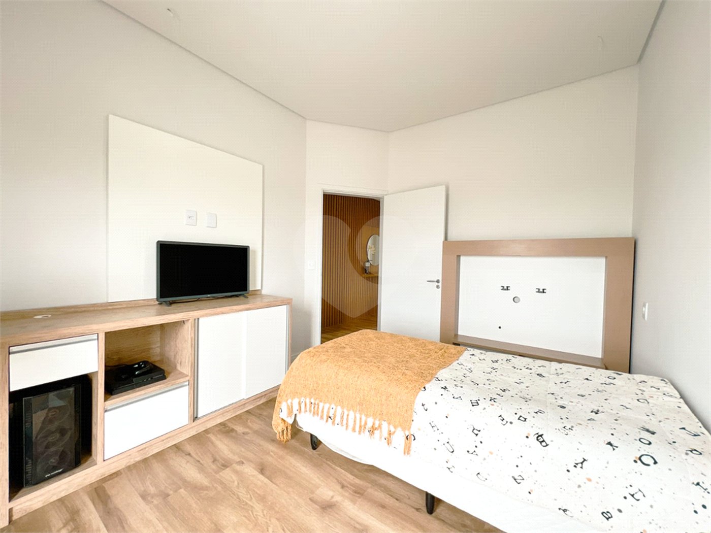 Casa à venda com 4 suítes no condomínio Alpes de Vinhedo, Vinhedo - SP