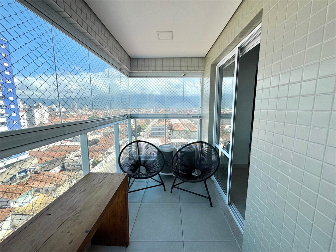 Apartamento à venda com 2 quartos em Caiçara, Praia Grande, SP