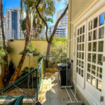 Casa à venda com 5 quartos, sendo 4 suítes, no condomínio Bounganville, São Paulo - SP