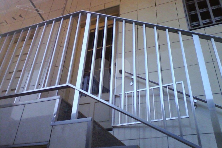 Sobrado à venda com 4 quartos em Vila Nova Mazzei, São Paulo, SP