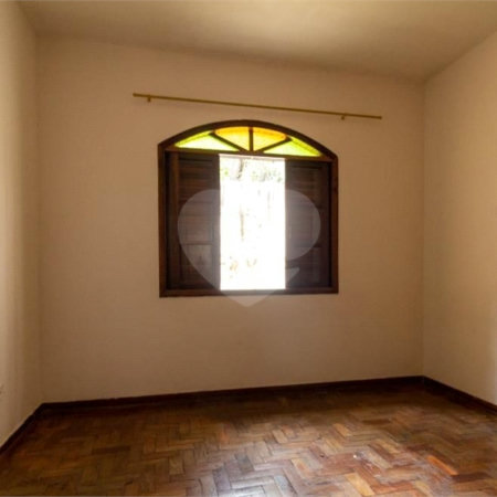 Sobrado à venda com 3 quartos, sendo 1 suíte, em Vila Vasconcelos, São Paulo, SP