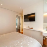 Casa à venda com 4 quartos, sendo 2 suítes, no condomínio Melbourne Residence, São Paulo - SP