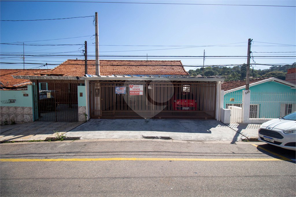 Sobrado à venda com 2 quartos em Vila Santa Rita, São Roque, SP