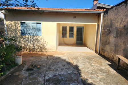 Casa à venda com 2 quartos em Jardim Brasil (vila Xavier), Araraquara, SP