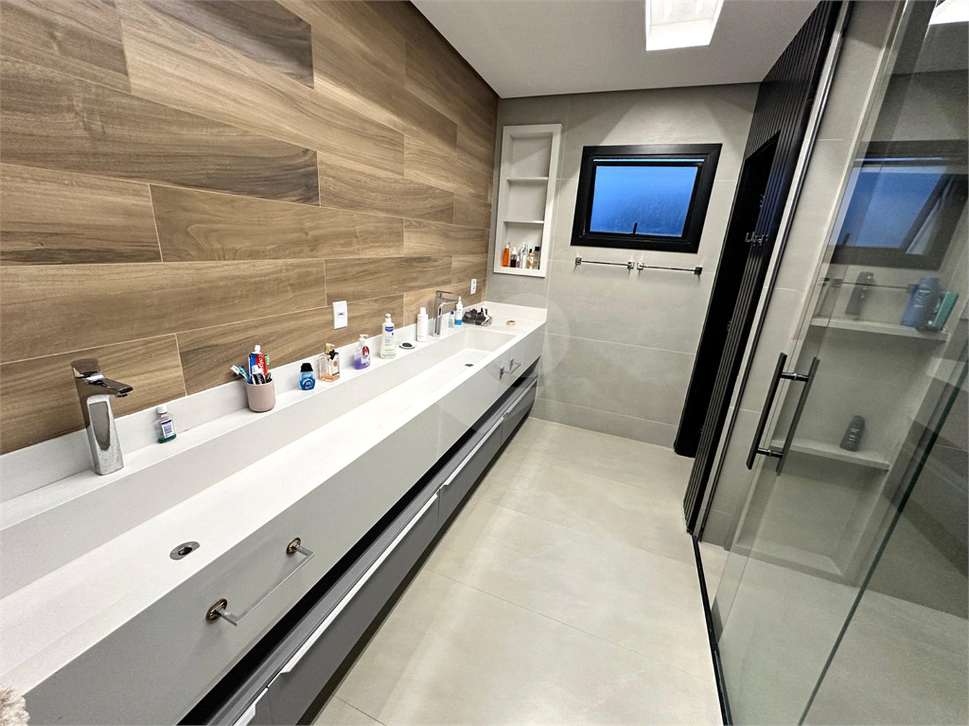 Casa à venda com 3 suítes no condomínio Residencial Florais Itália, Cuiabá - MT