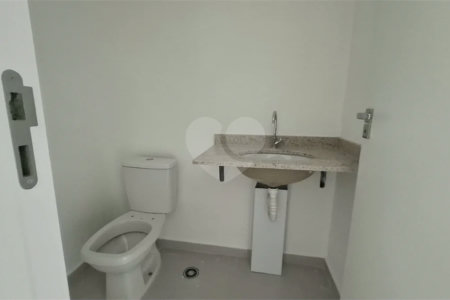 Apartamento à venda com 3 suítes em Vila Pirajussara, São Paulo, SP