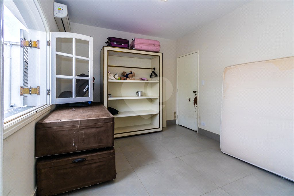 Casa à venda com 3 quartos, sendo 1 suíte, em Brooklin Paulista, São Paulo, SP