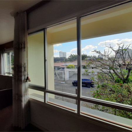 Casa à venda com 4 quartos, sendo 1 suíte,  em Parque Continental, São Paulo, SP