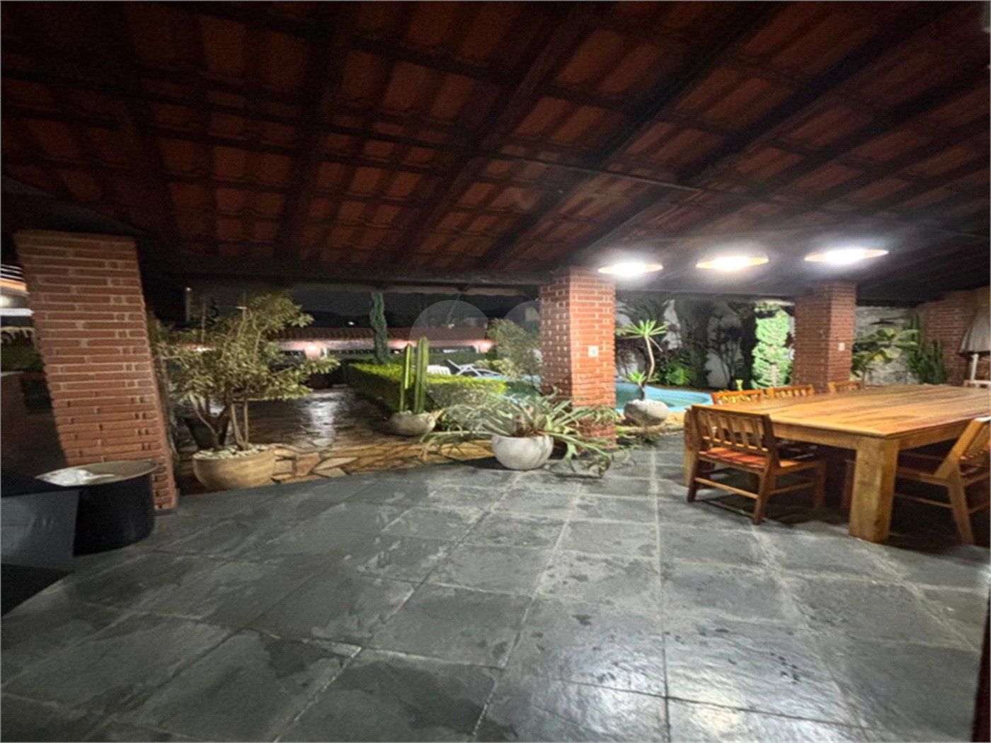 Casa à venda com 3 quartos em Jardim Tupã, São Paulo, SP