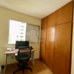 Apartamento com 3 dormitórios e 1 vaga fixa, em região tranquila perto da Av. Washingtonís e de diversos serviços. Ideal para quem quer morar bem e com comodidade.