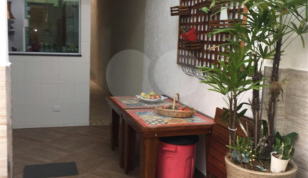 Casa à venda com 4 quartos, sendo 2 suítes,  em Vila Monumento, São Paulo, SP