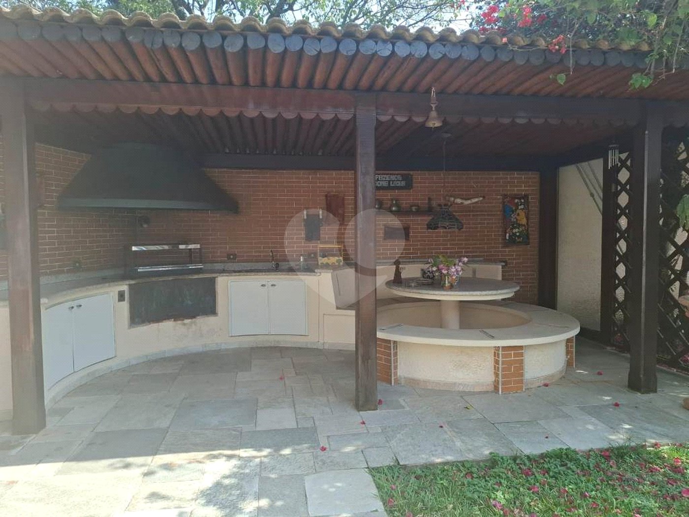 Casa à venda com 5 quartos, sendo 3 suítes,  em Alto da Boa Vista, São Paulo, SP