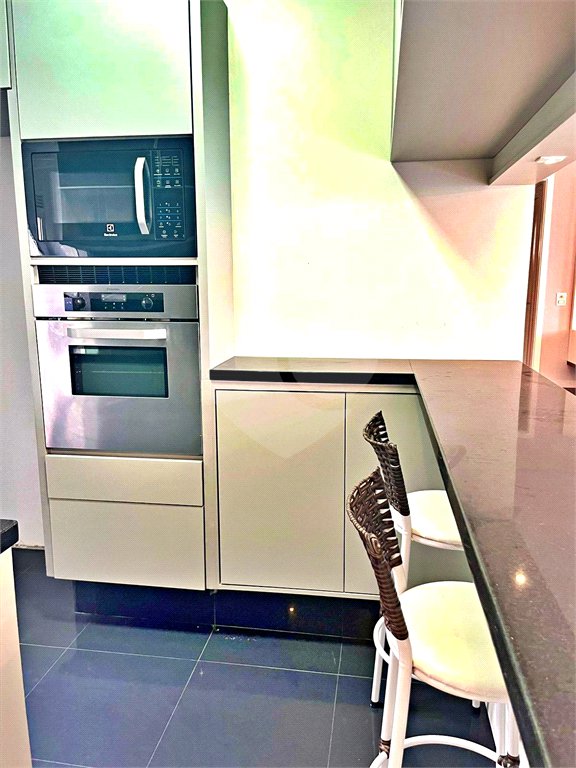 Apartamento à venda com 3 suítes em Jardim Ampliação, São Paulo, SP