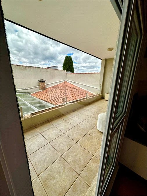 Casa de Alto Padrão à Venda no Parque dos Pássaros – 350 m²