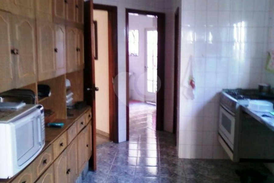 Sobrado à venda com 4 quartos, sendo 2 suítes, em Jardim Virginia Bianca, São Paulo, SP