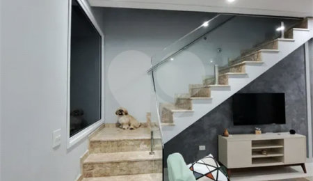 Sobrado à venda com 3 quartos, sendo 1 suíte,  em Jardim das Indústrias, São José dos Campos, SP