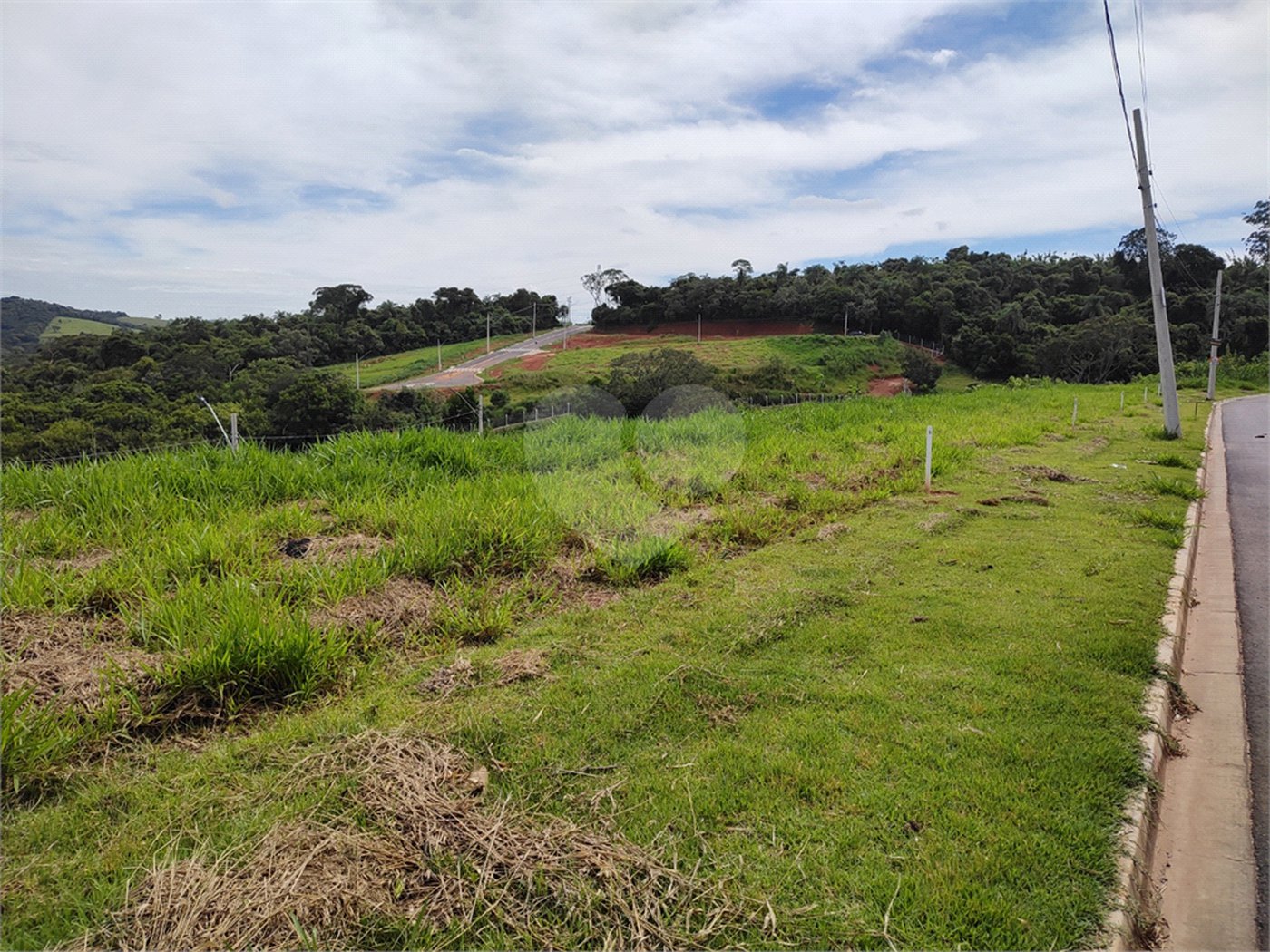 Terreno à venda no condomínio Elementum Atibaia, Atibaia - SP