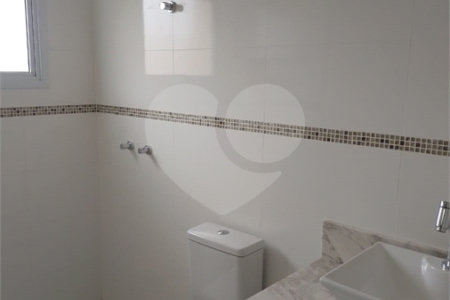 Casa à venda com 3 suítes no condomínio Lagos D'icaraí, Salto - SP