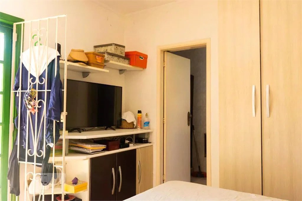 Casa à venda com 3 quartos, sendo 1 suíte, em Vila Universitária, São Paulo, SP