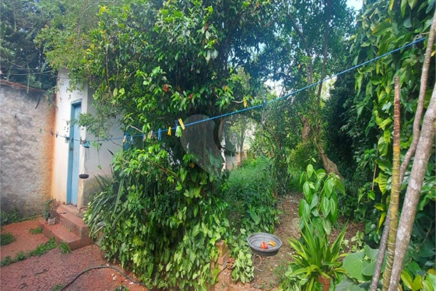 Casa Térrea à venda com 3 quartos, sendo 1 suíte, em Jardim Floresta, São Paulo, SP