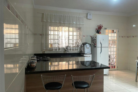 Sobrado à venda com 2 quartos em Vila Eros, Sorocaba, SP