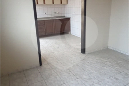 Casa à venda com 3 quartos, sendo 1 suíte, em Bosque dos Eucaliptos, São José dos Campos, SP