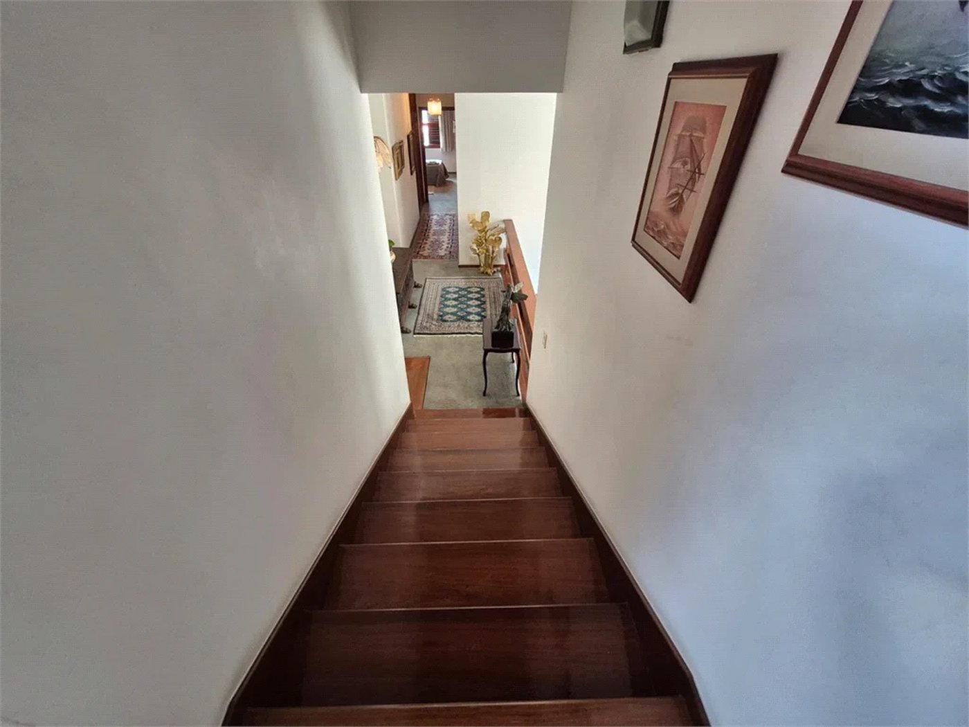 Casa de Vila à venda ou para alugar com 4 quartos, sendo 2 suítes, em Jardim Leonor, São Paulo, SP