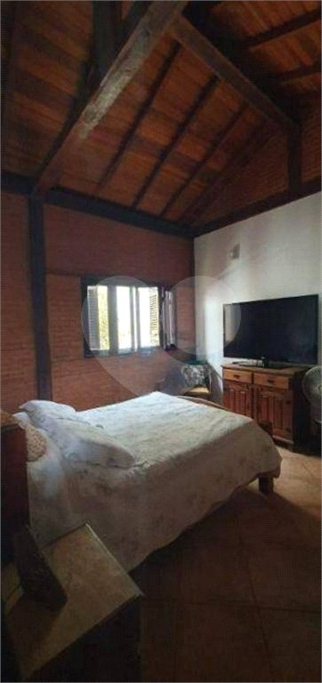 Casa à venda com 3 quartos, sendo 1 suíte, no condomínio Terras de São Francisco, Vinhedo - SP