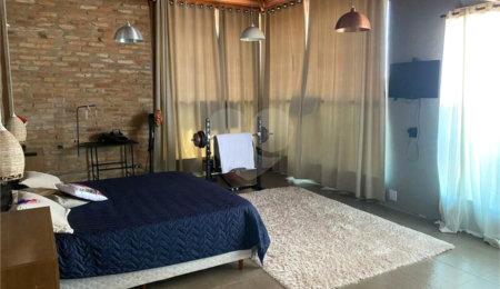 Casa à venda com 3 suítes em Taboão, São Roque, SP