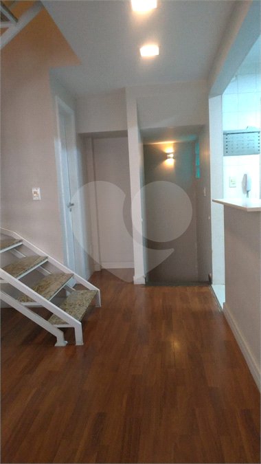 Casa à venda com 3 quartos, sendo 1 suíte, no condomínio Jardim Previdencia, São Paulo - SP