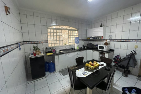 Casa à venda com 2 quartos, sendo 1 suíte, em Vila Angélica, Sorocaba, SP