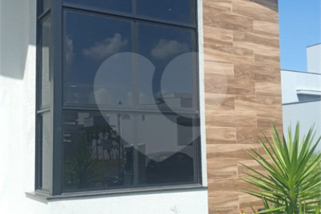 Casa à venda com 3 suítes no condomínio Jardim Residencial Dona Lucilla, Indaiatuba - SP