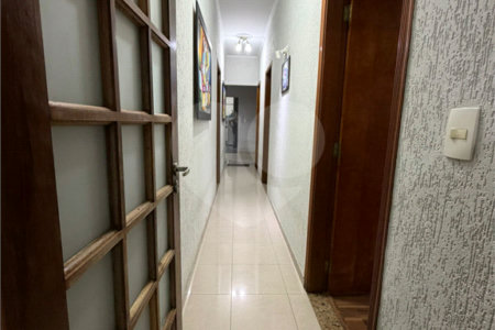 Sobrado à venda com 4 quartos, sendo 2 suítes, em Vila Medeiros, São Paulo, SP