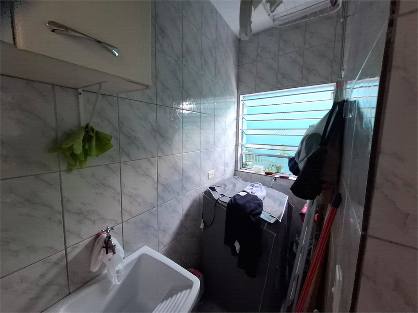 Sobrado à venda com 3 quartos, sendo 1 suíte, em Tremembé, São Paulo, SP