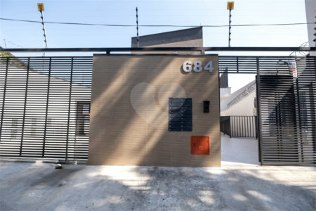 Casa à venda com 2 quartos no condomínio Residencial Laura, São Paulo - SP