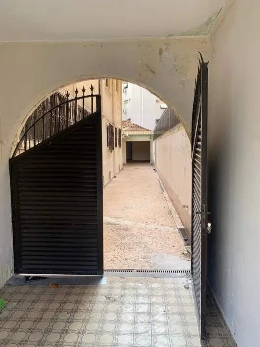 Casa/ Sobrado Amplo no Boqueirão/ Santos/SP