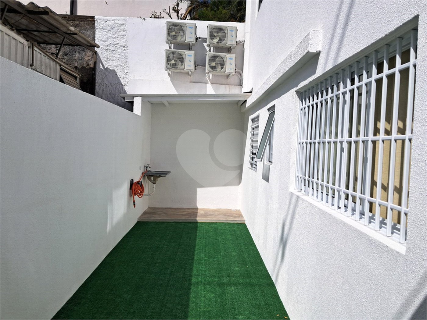 Casa para alugar com 1 suíte no condomínio Sem Nome, São Paulo - SP