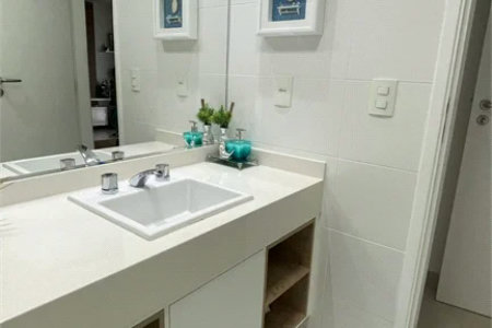 Apartamento à venda com 3 quartos, sendo 1 suíte, em Jardim Belmar, Guarujá, SP