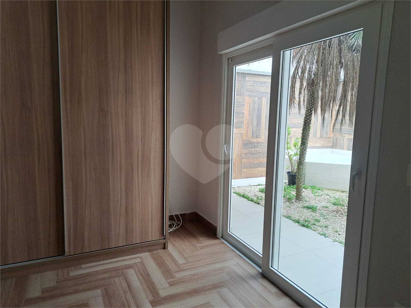 Casa à venda com 3 quartos, sendo 1 suíte, no condomínio Terra Nobre, Indaiatuba - SP