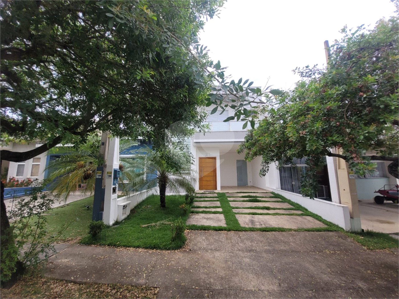 Casa à venda com 3 suítes no condomínio Horto Florestal II, Sorocaba - SP