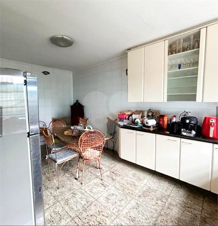 Parada Inglesa = Sobrado com 3 Suites, 04 vagas de garagens