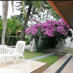 Casa à venda com 8 quartos, sendo 6 suítes,  no condomínio Acapulco, Guarujá - SP