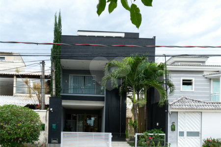Triplex à venda com 3 suítes em Campo Grande, Rio de Janeiro, RJ