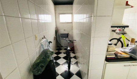 Sobrado à venda com 8 quartos em Jardim São Jorge (raposo Tavares), São Paulo, SP
